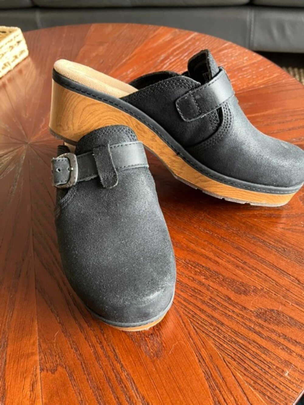 NWT Clarks Paizlee Nora Black Suede Clog Size 7-1/2